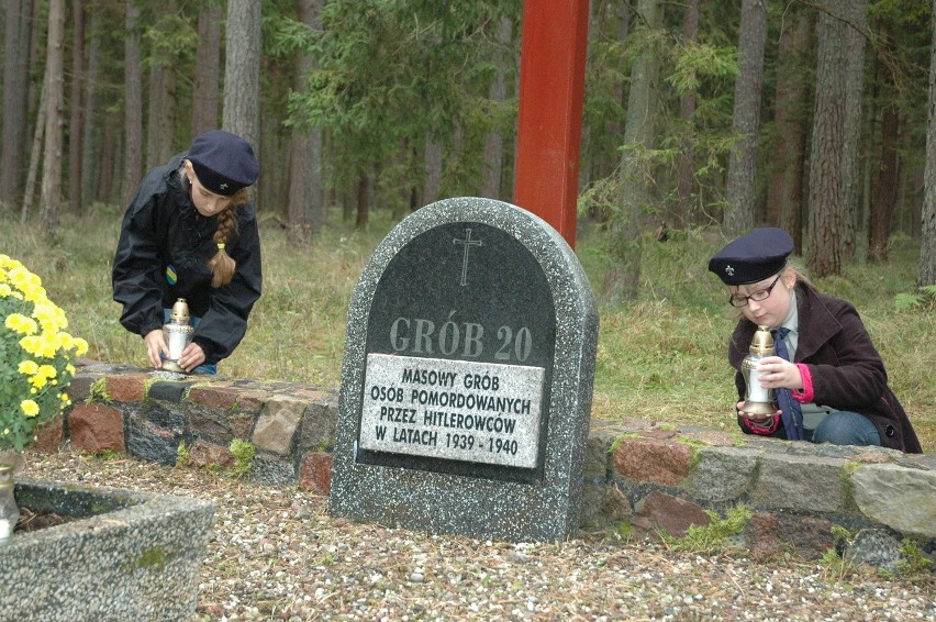 Na wejherowskim cmentarzu pochowane zostały szczątki...