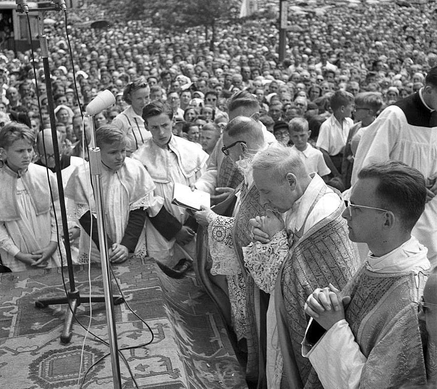 Procesje Bożego Ciała pod czujnym okiem władz