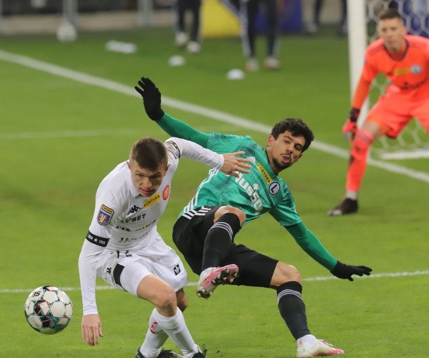 Widzew - Legia 0:1. Łodzianie bez szans w starciu z mistrzem ZDJĘCIA