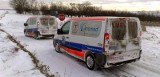 Karetki z chorymi utknęły na zasypanej drodze z Woli Rokietnickiej do Przemyśla