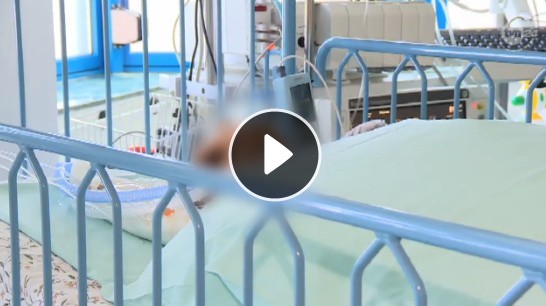Tragedia w Lubinie: Meżczyzna uderzył 3-miesięczną dziewczynkę metalowym prętem. Jest w śpiączce