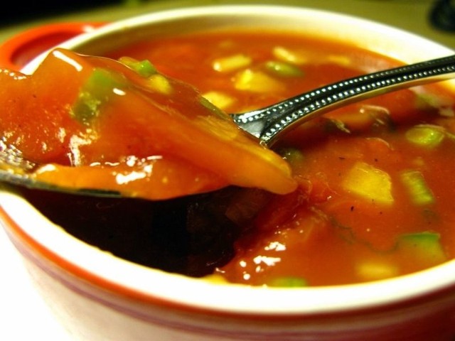 Z pomidorów można przygotować bardzo różnorodne potrawy. Gazpacho to rodzaj zupy na zimno.