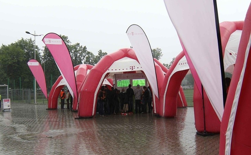 T-Mobile FanZone w Kielcach przed meczem Korona - Widzew