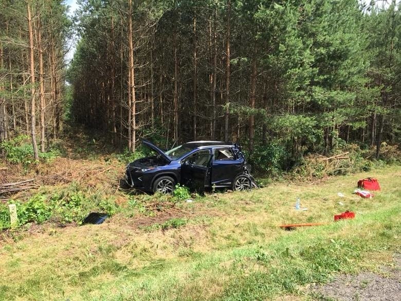 Przewalanka. Wypadek na DK 8. Zderzył się tir i dwie osobówki (zdjęcia)