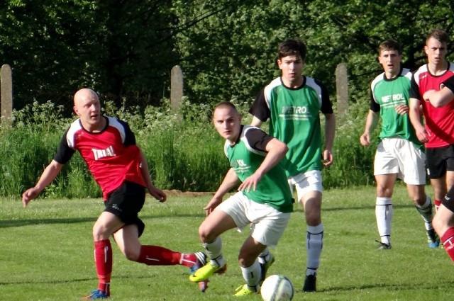 Fragment meczu Zwolenianka &#8211; Warka, który gospodarze wygrali 3:0.