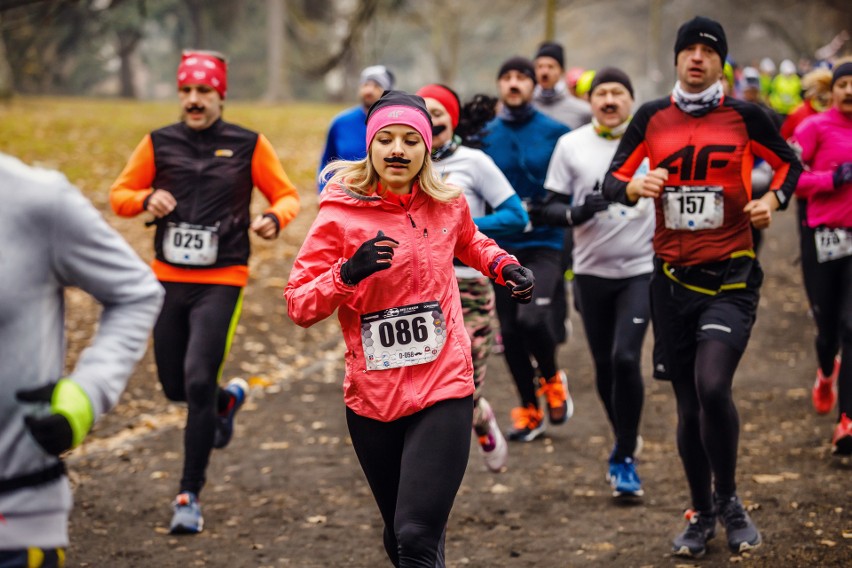 Movember Bieg Z Wąsem 2019 w Szczecinie. Badania dla panów i bieg dla jaj. Zapisy ruszyły