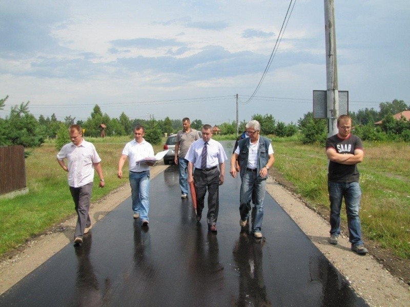 Droga w Dzbeninie już gotowa. Zobacz zdjęcia