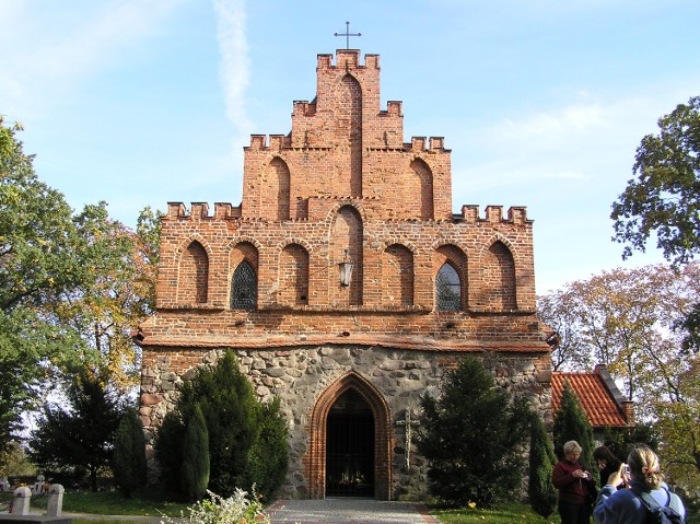 Bierzgłowo, powiat toruński, gmina Łubianka. Gotycki kościół wybudowano tu na początku XIV wieku.