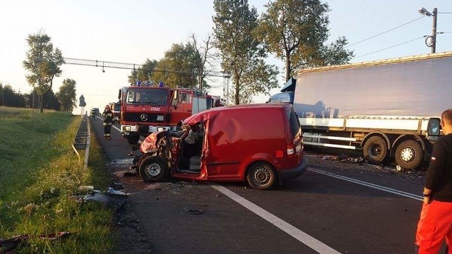 Wypadek w Czajowicach. Zginęła jedna osoba. Źr&oacute;dło: Powiat Krakowski 112 (Facebook)