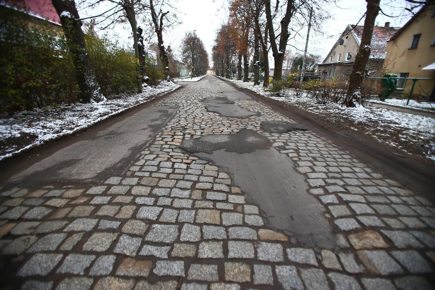 Remont ul. Pawiej przekładany był kilkukrotnie. Wrocławskie...