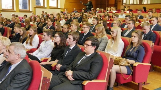 Za wyniki w nauce i szczególne osiągnięcia 116 podlaskich...