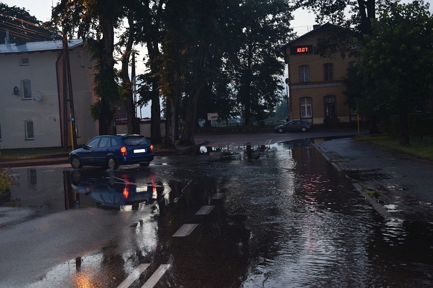 Strażacy zostali wezwani w kilka miejsc jednocześnie. Pomocy...