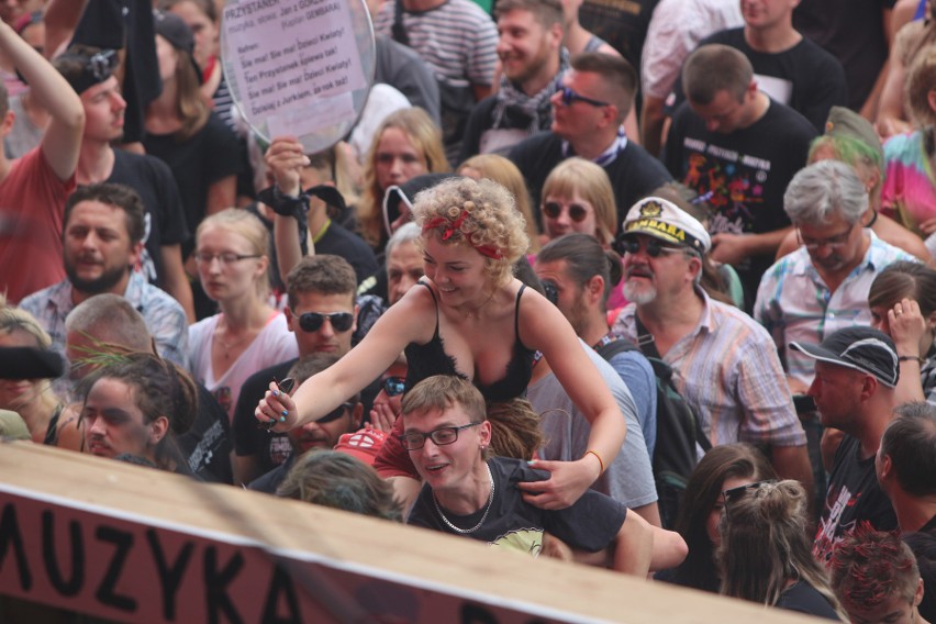 Punktualnie o 15.00 w Kostrzynie nad Odrą rozpoczął się...