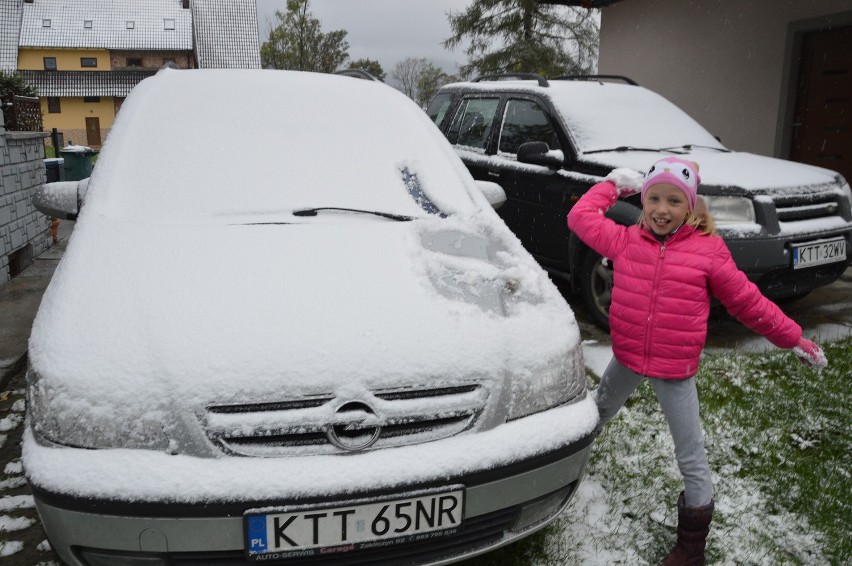 W górach spadł śnieg. W Tatrach lawinowa dwójka [AKTUALIZACJA, ZDJĘCIA]