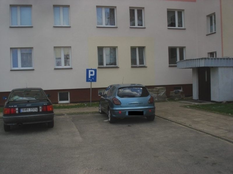 Tak parkuje się w Mońkach (zdjęcia)