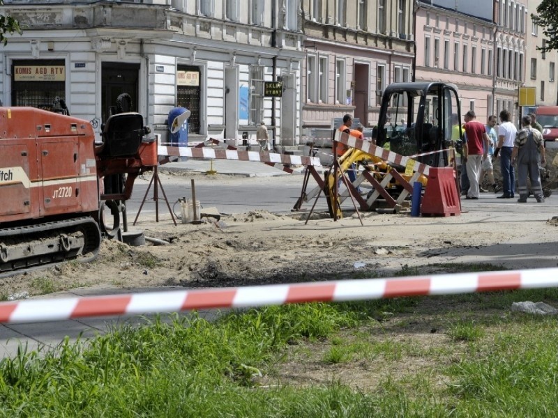 Wyciek gazu na skrzyżowaniu ul. Reja i Mickiewicza w Toruniu