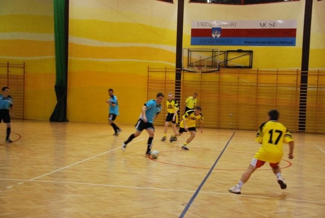Fragment meczu drugiej ligi pomiędzy drużynami Mit Kar, a Wyższym Seminarium Duchownym.