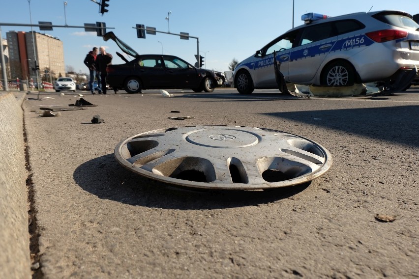 Wypadek na skrzyżowaniu ulic Zwierzynieckiej z Wiejską w...