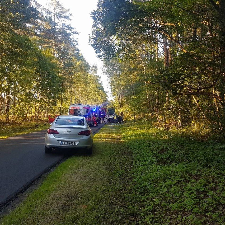 Wypadek pod Bydgoszczą. Trzy osoby ranne [ZDJĘCIA]