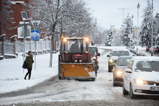 W tym tygodniu jeszcze będziemy walczyć z opadami śniegu. Zobaczcie jak według Rafała Maszewskiego, toruńskiego meteorologa i klimatologa będzie wyglądać pogoda w najbliższych dniach i tygodniach.Zobacz też:Zanim powstał Ogród Muzyków. Unikatowe zdjęcia