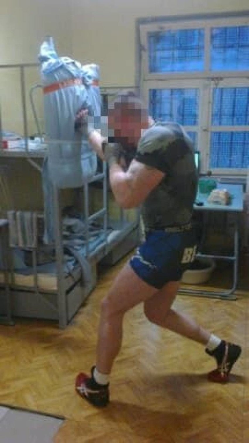 Skazany chwali się na Facebooku zdjęciami z Zakładu Karnego w Chełmie