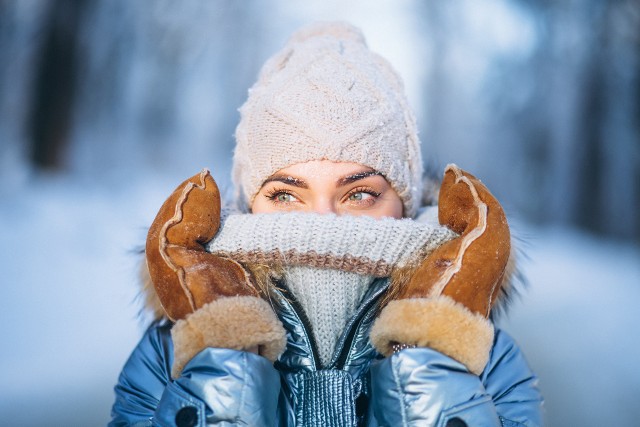 Jak mróz wpływa na nasz organizm? Oto 5 skutków zdrowotnych jakie wywołuje zimne powietrze.