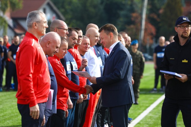 Wicepremier, minister obrony narodowej Mariusz Błaszczak podczas „Wyzwania weterana” – zawodów sportowych oraz pikniku wojskowego w Centrum Edukacyjno-Rekreacyjnym w Markach pod Warszawą.