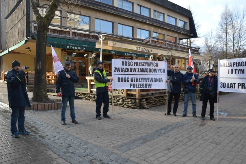 Zakopane. Listonosze strajkowali. Chcą wyższych pensji [ZDJĘCIA]