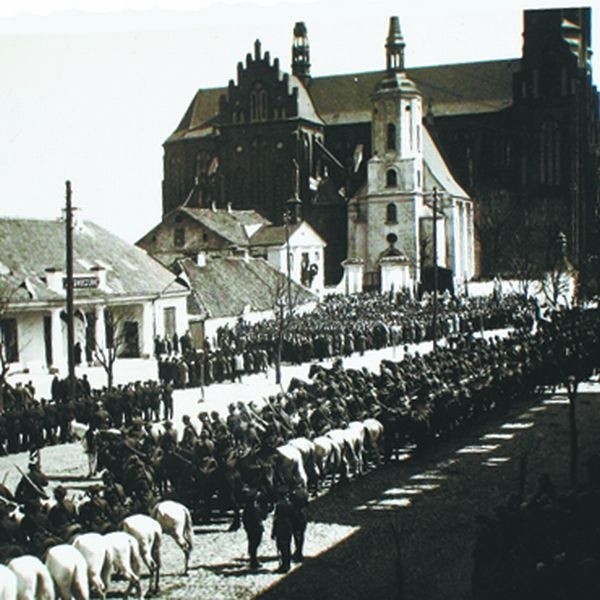 22 lutego 1919 roku. Uroczystości z okazji przyłączenia Białegostoku do Polski.