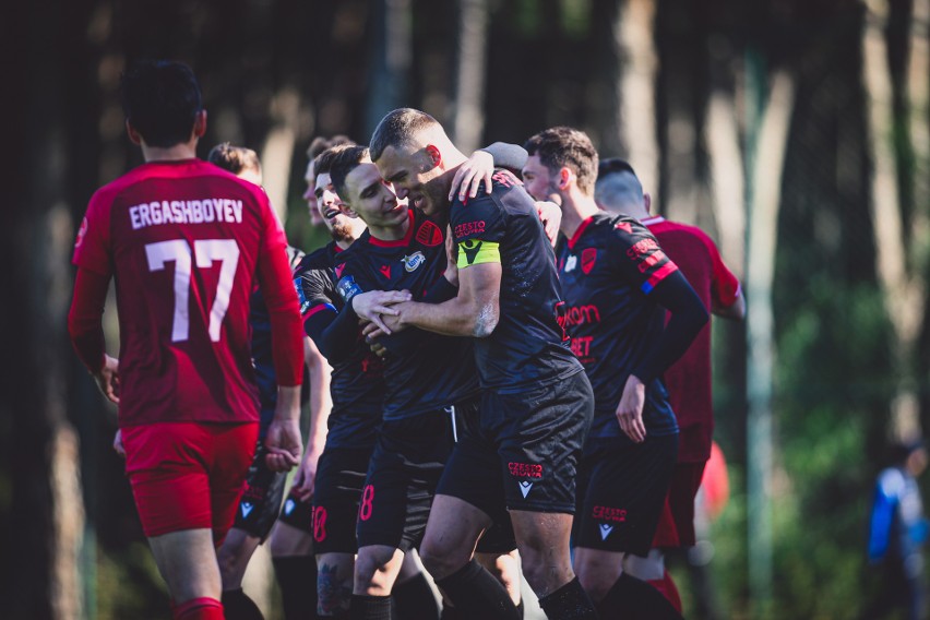 Piłkarze Rakowa pokonali w Belek Navbahor Namangan 3:0...