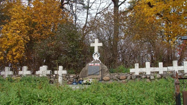 Groby żołnierzy AK na Białorusi zostały zbezczeszczone