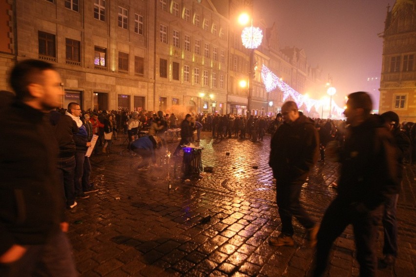 Sylwester na Rynku. Tak Wrocław witał Nowy Rok (MNÓSTWO ZDJĘĆ)