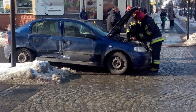 Zderzenie na skrzyżowaniu Lipowej z Grochową