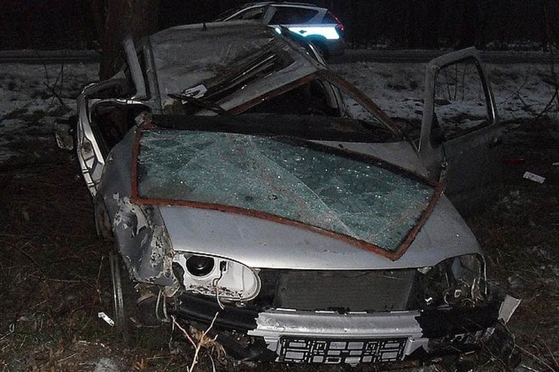 Pijany kierowca zostawił auto w lesie pod Stalową...