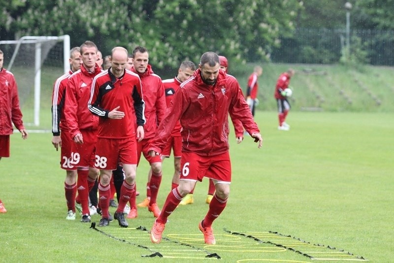 Piłkarze Górnika Zabrze trenowali w czwartek przed meczem z...