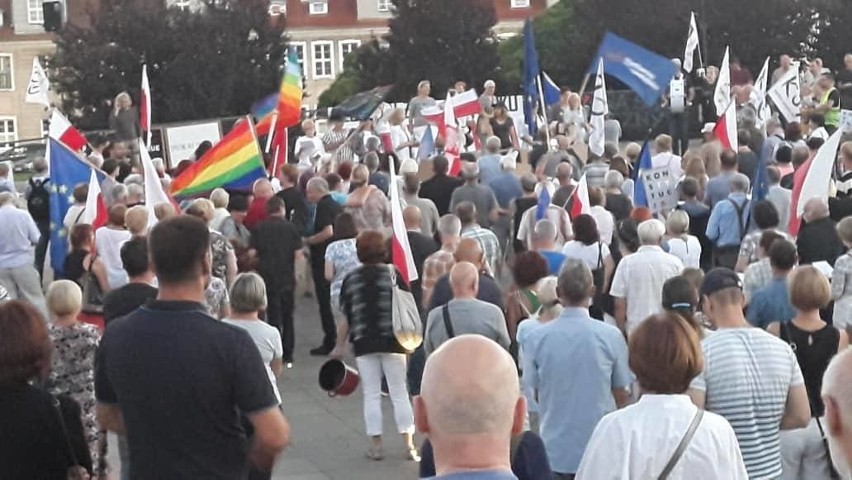 Kolejny protest w obronie sądów. "Szczecin żąda szacunku dla prawa" [zdjęcia]