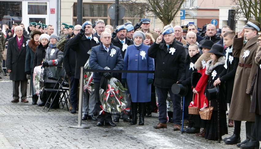 Po mszy świętej w bazylice główne uroczystości odbyły się na...