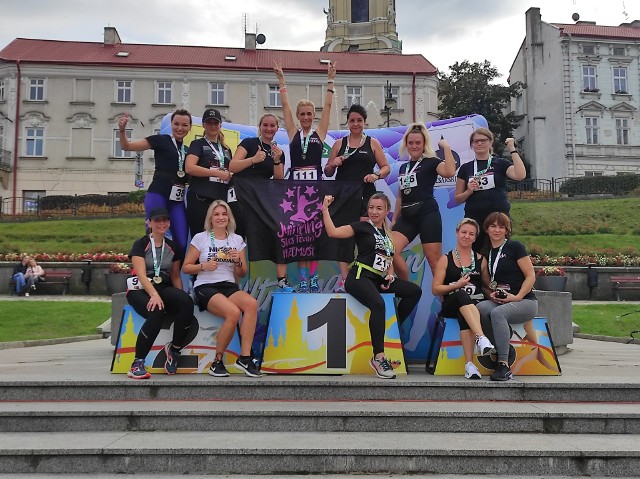 Zawodniczki Jump Stars Team Przemyśl na Wyszehradzkim Ultramaratonie.
