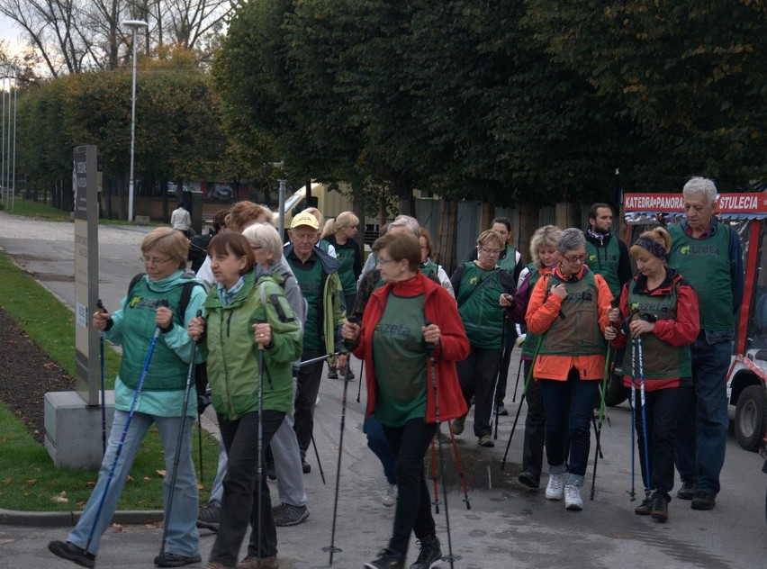  Nordic walking z Gazetą Wrocławską. "Chodźcie z nami" po wrocławskich parkach (ZDJĘCIA)