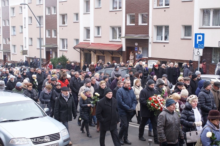 Stargard bez prezydenta. Ostatnie pożegnanie: msza w kolegiacie, kondukt żałobny, pogrzeb [zdjęcia]