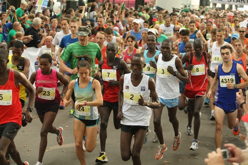 Maraton Wrocław 2014. Kenijczycy zdominowali bieg. Kangogo blisko rekordu (WYNIKI, ZDJĘCIA)