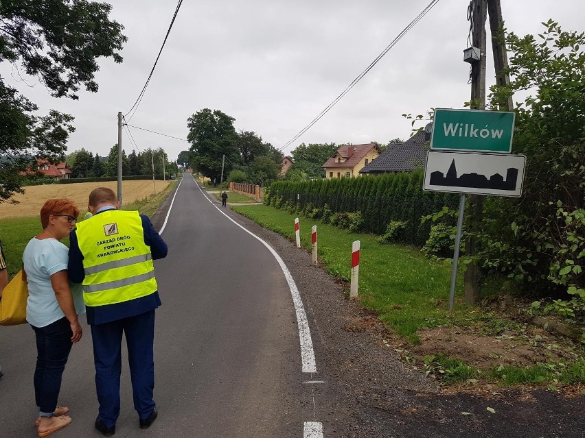 Komunikacja. Tydzień przed terminem firma zakończyła remont drogi powiatowej w Wilkowie