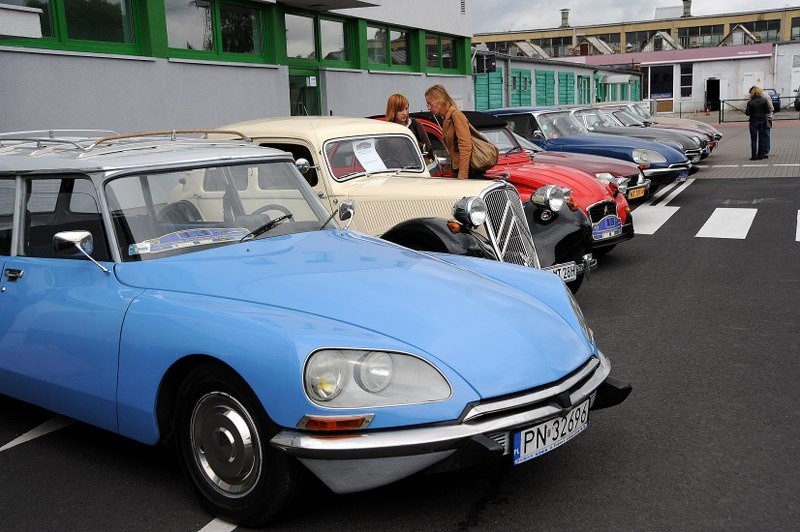 Citroeny
Zjazd starych citroenów w Szczecinie.