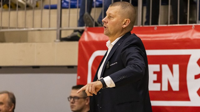 - Może uda się zacząć nową serię - mówi trener Sokoła Marek Łukomski, który chce wygrać drugi mecz z rzędu