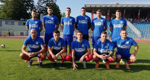 Wisła Sandomierz przed meczem z Wisłoką Dębica, który zakończył się remisem 1:1.