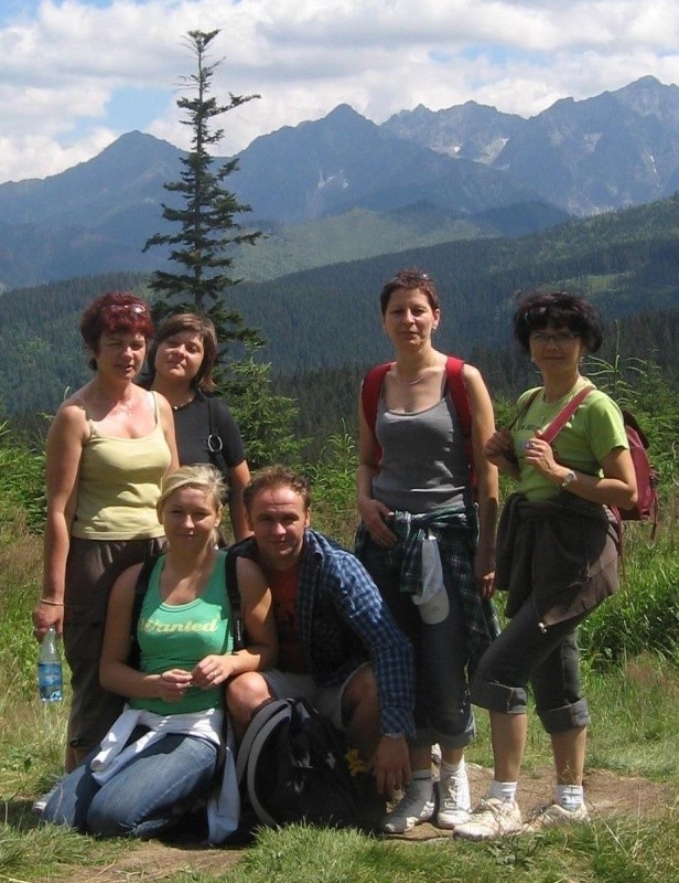 Zofia Wójcik z koleżankami z pracy w czasie letniej akcji w Zakopanem.