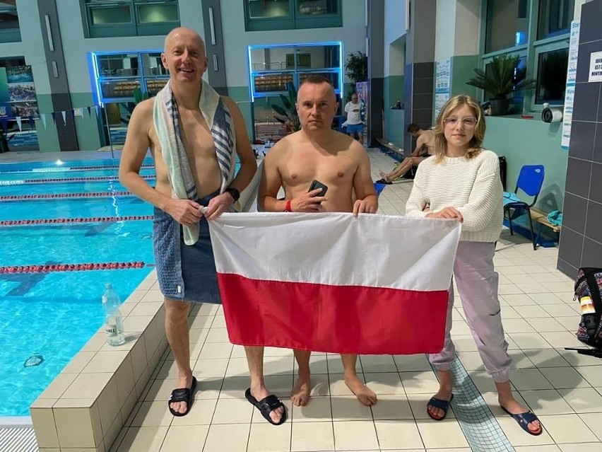 W Staszowie odbył się III Nocny Maraton Pływacki dla uczczenia 104. rocznicy odzyskania niepodległości. Przepłynęli ponad 165 kilometrów