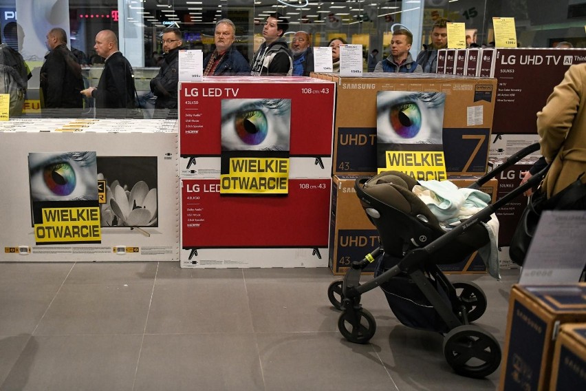 22.03.2019 poznan lg otwarcie sklep euro rtv agd plaza...