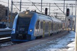 Za mało pociągów Kolei Śląskich, by były darmowe? Pasażerowie niezadowoleni z darmowych przejazdów dla dzieci i młodzieży