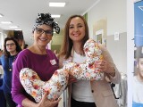 Era Nowych Kobiet i Serce od Serca. Wolontariusze uszyli ponad trzysta rehabilitacyjnych poduszek dla kobiet po mastektomii (ZDJĘCIA)